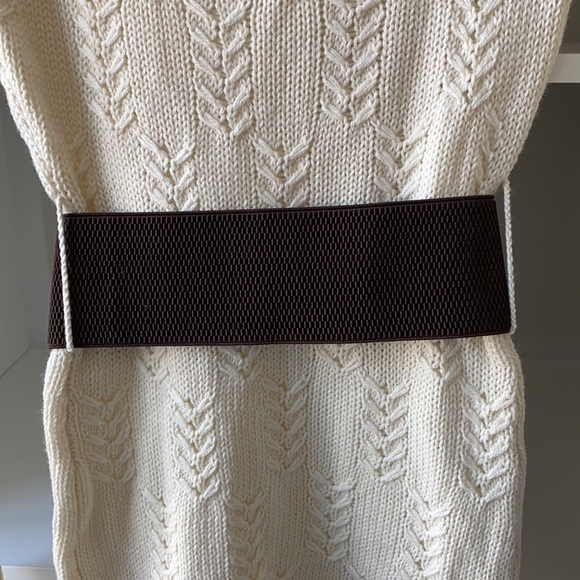 Guess LA Sweater Dress with Belt - Picture 4 of 6